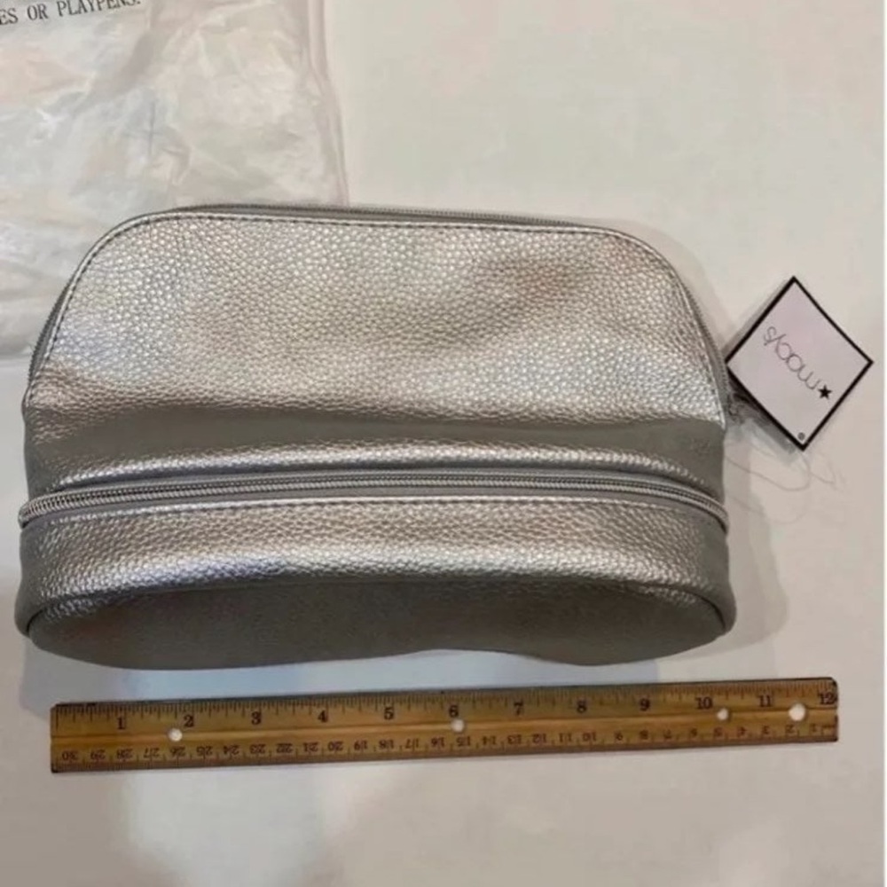 Cosmetic bag new